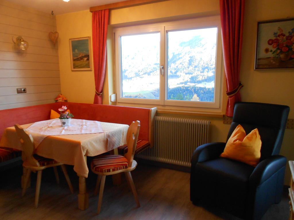 Haus Leitgeb Daire Telfes im Stubai Dış mekan fotoğraf